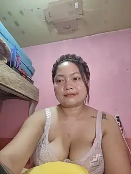 Snapshot of sweety_pie18 chatting on 23, 2, 2026 sweety pie18 online show from 23, 2, 2026