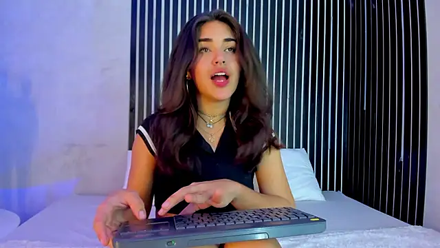 melodyphillips 2  online show from 24, 2, 2026