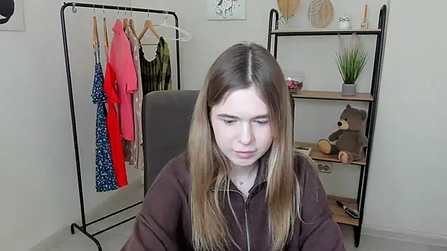 EleanorConnerr online show from 13, 2, 2026