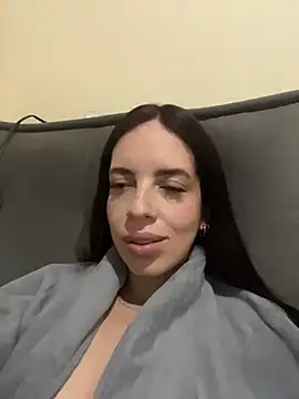 Snapshot of Larinhap chatting on 1, 7, 2026 Larinhap online show from 1, 7, 2026