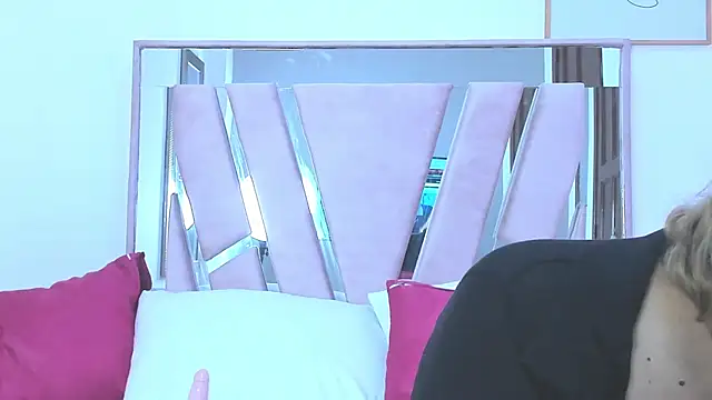 DariaLuca online show from 27, 3, 2026