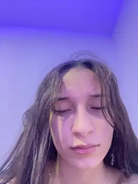 Snapshot of candy_deluxe chatting on 24, 6, 2026 candy deluxe online show from 24, 6, 2026