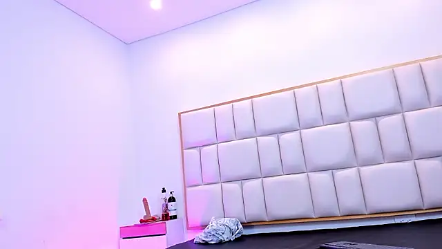 Violetta-foxx online show from 27, 3, 2026