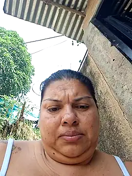 Juli Powl online show from 1, 4, 2026