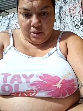 Snapshot of Juli_Powl chatting on 10, 6, 2026 Juli Powl online show from 10, 6, 2026