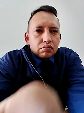 Hachi28 online show from 25, 4, 2026