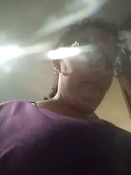  Saraqueen online show from 17, 4, 2026