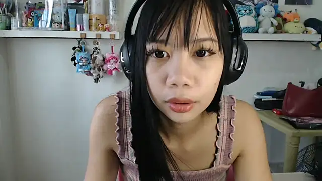 GloryKulikowski online show from 7, 3, 2026