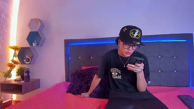 Ale cuzz online show from 26, 2, 2026