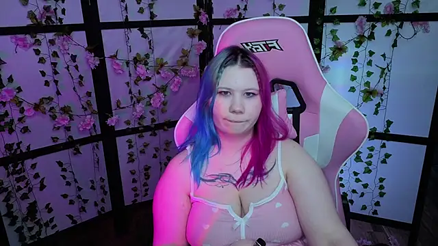 Snapshot of kitsune_little chatting on 11, 6, 2026 kitsune little online show from 11, 6, 2026