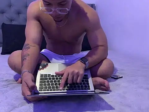 Snapshot of MaxSeduce23 chatting on 2, 3, 2026 MaxSeduce23 online show from 2, 3, 2026