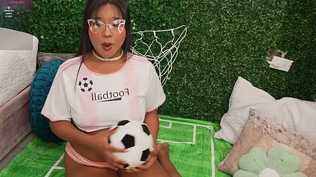 Aurora Cruz online show from 12, 6, 2026