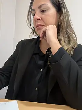 leona-david online show from 22, 4, 2026