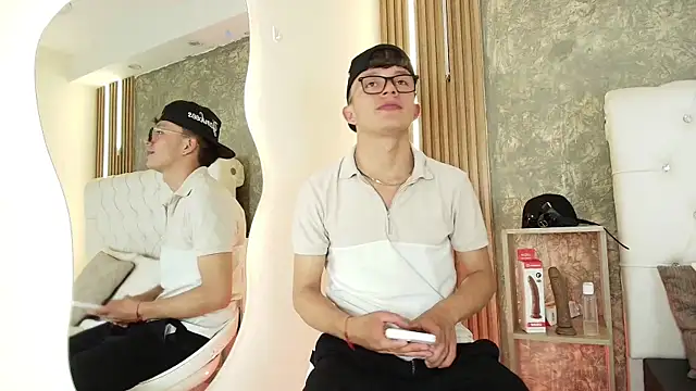 Dark Nico online show from 29, 3, 2026