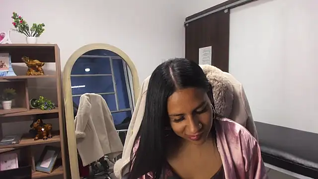 Scarlett Moom online show from 5, 4, 2026