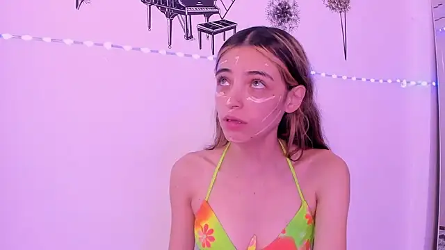 Snapshot of Sophie_vega1 chatting on 7, 7, 2026 Sophie vega1 online show from 7, 7, 2026