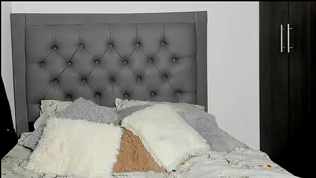 ImEmily   online show from 1, 4, 2026