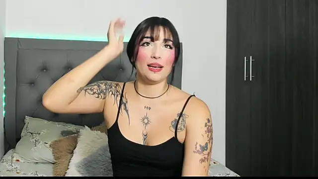 ImEmily   online show from 16, 4, 2026