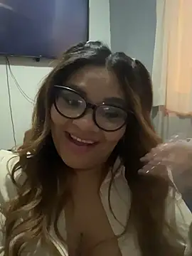 Snapshot of ludmila_x chatting on 8, 3, 2026 ludmila x online show from 8, 3, 2026