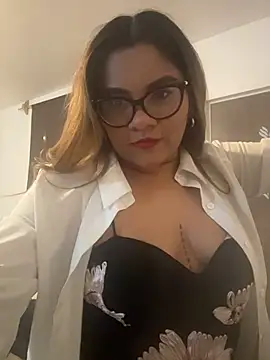 Snapshot of ludmila_x chatting on 9, 4, 2026 ludmila x online show from 9, 4, 2026
