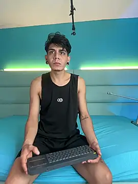 abrilandjulian online show from 23, 2, 2026