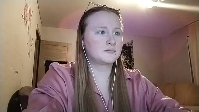 AnikaLipps online show from 2, 4, 2026