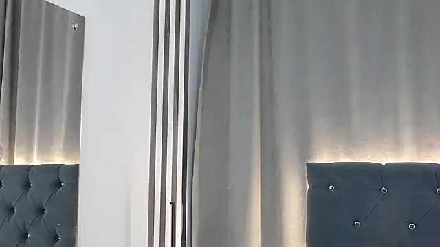 Snapshot of VikkyVonn chatting on 23, 4, 2026 VikkyVonn online show from 23, 4, 2026
