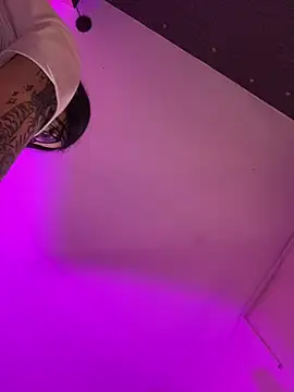 Veronicaa lodge1 online show from 25, 2, 2026