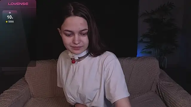 parrot kisha online show from 19, 3, 2026