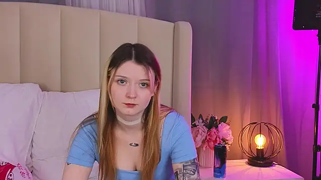 Snapshot of AlyssFrost chatting on 18, 6, 2026 AlyssFrost online show from 18, 6, 2026