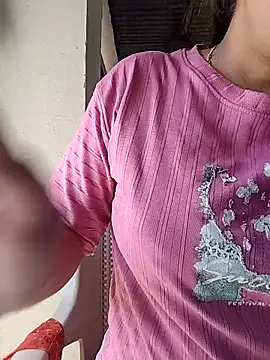 taniya0 online show from 15, 4, 2026