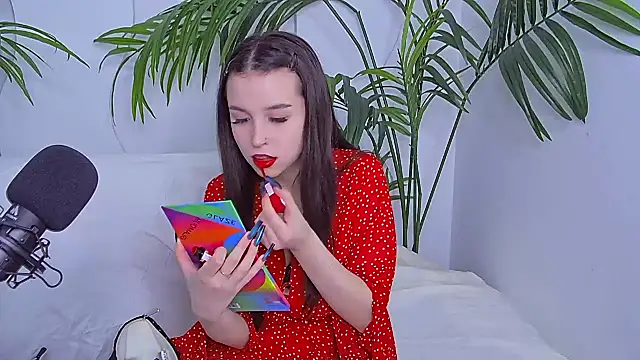 Snapshot of LanaLedger chatting on 28, 2, 2026 LanaLedger online show from 28, 2, 2026