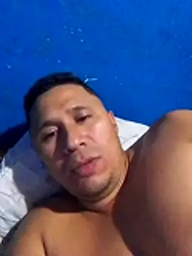 Snapshot of deiner13 chatting on 2, 3, 2026 deiner13 online show from 2, 3, 2026