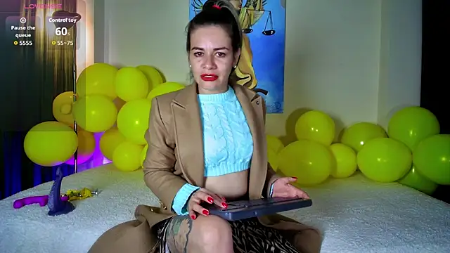 Snapshot of oriana_thomson01 chatting on 16, 5, 2026 oriana thomson01 online show from 16, 5, 2026