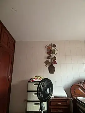 Snapshot of Valentinacouple chatting on 2, 7, 2026 Valentinacouple online show from 2, 7, 2026