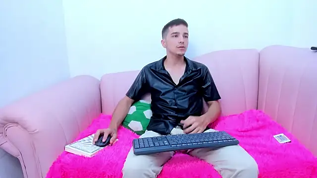 bad boy cum  online show from 3, 4, 2026