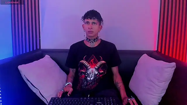 Maximoking26 online show from 21, 5, 2026