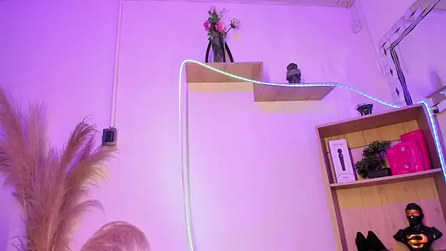 Tylla   online show from 18, 4, 2026