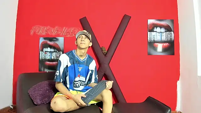 Snapshot of BOYS_PLAY chatting on 25, 2, 2026 BOYS PLAY online show from 25, 2, 2026