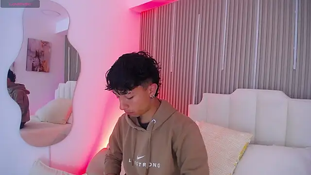 Aiden Rivers  online show from 24, 3, 2026