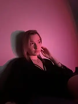 EmmaTurners online show from 6, 3, 2026