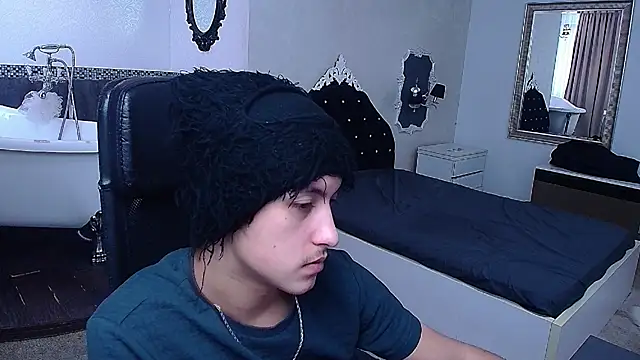 GriffinDane online show from 20, 2, 2026