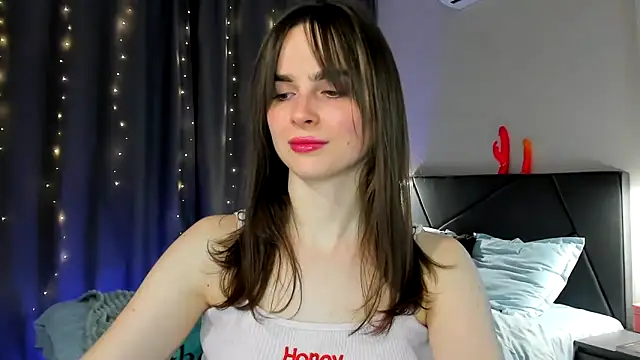 megann fox2 online show from 4, 3, 2026