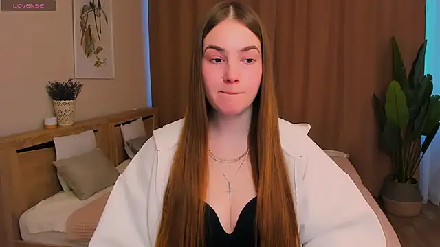 Snapshot of Maddy_Wood_ chatting on 18, 2, 2026 Maddy Wood online show from 18, 2, 2026