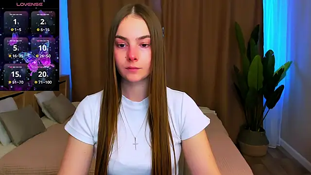 Maddy Wood  online show from 6, 3, 2026