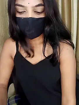 Cutie babes01 online show from 13, 4, 2026