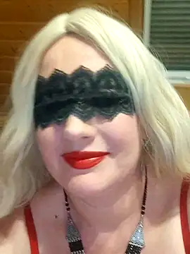 Snapshot of Chantal6996 chatting on 2, 3, 2026 Chantal6996 online show from 2, 3, 2026