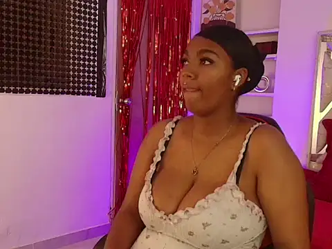 AmiraNast  online show from 3, 3, 2026