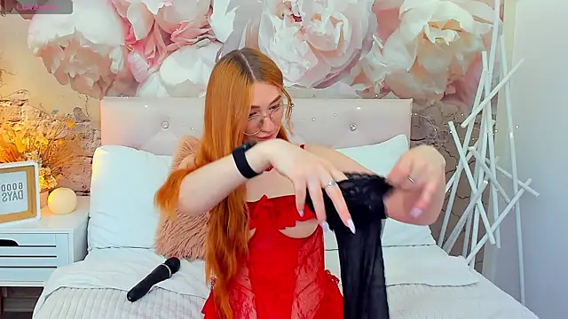 TinaHarp online show from 9, 6, 2026
