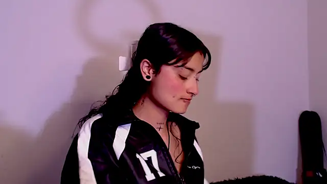 Lili  Clan online show from 24, 2, 2026